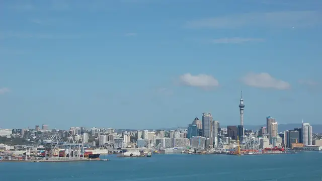 New Zealand Skilled Migrant Category 2027: Points and Green List