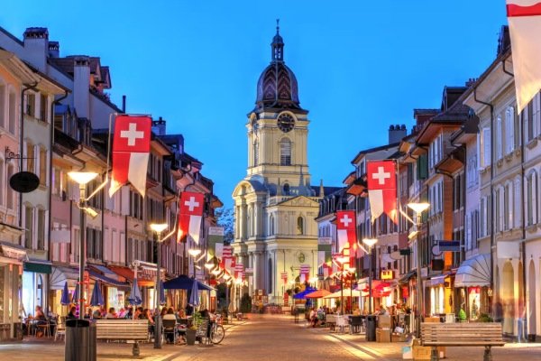 Moving to Switzerland: Best Cities, Visa Options & Cost of Living